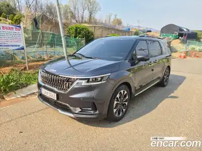 Kia Canival 2023 3.5 гидро в Москве № 2050841, миниатюра 2