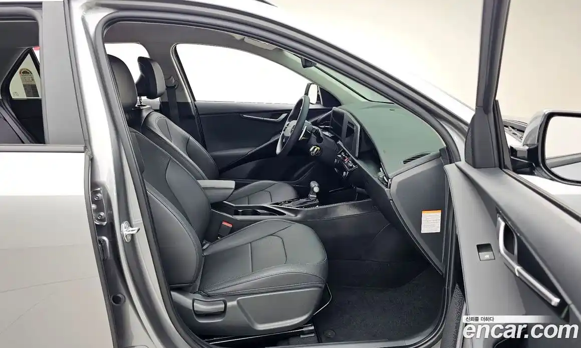 Kia Niro 2024 1.6 гидро в Москве № 2050980, фото 11