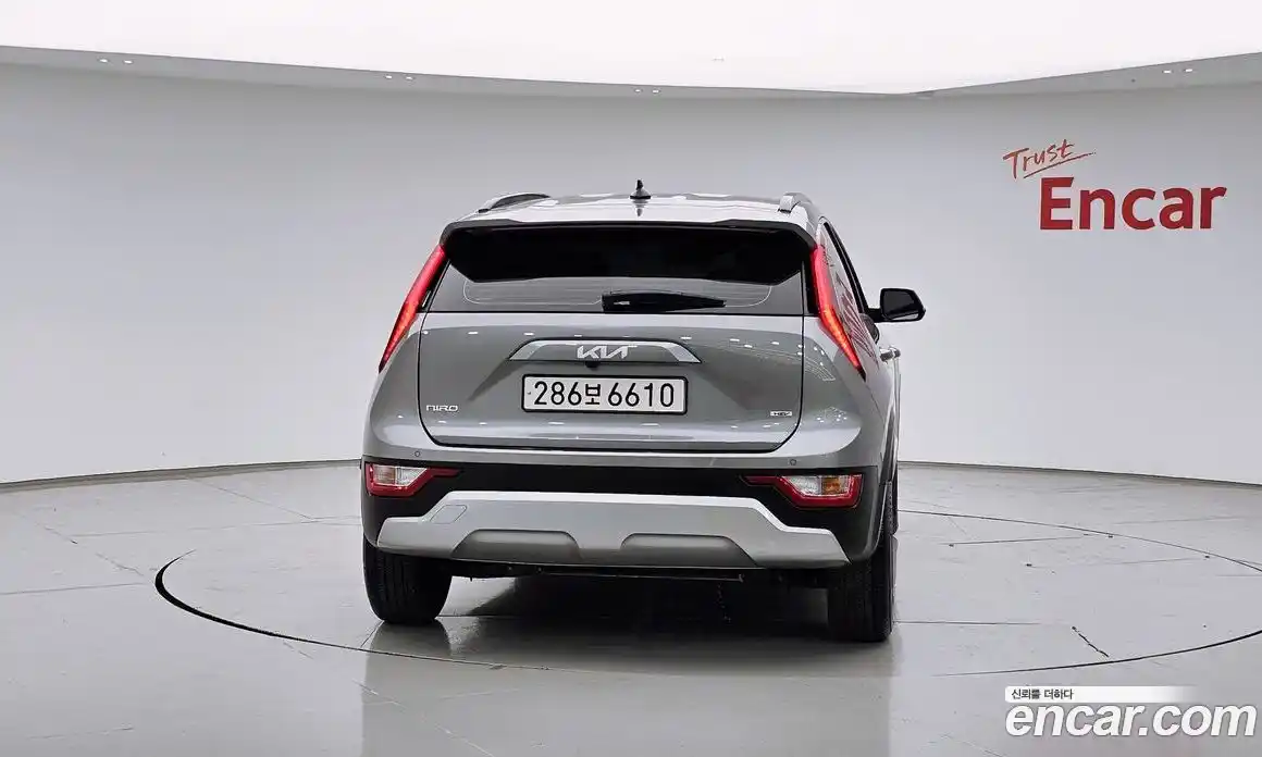 Kia Niro 2024 1.6 гидро в Москве № 2050980, фото 4