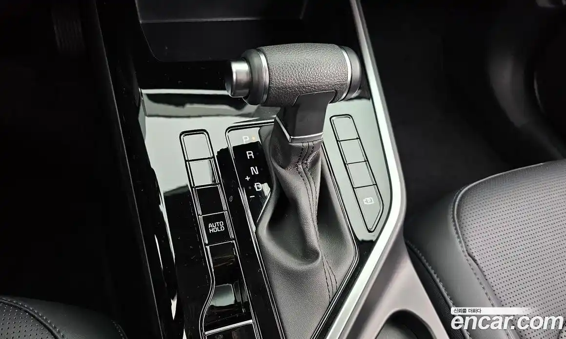 Kia Niro 2024 1.6 гидро в Москве № 2050980, фото 9