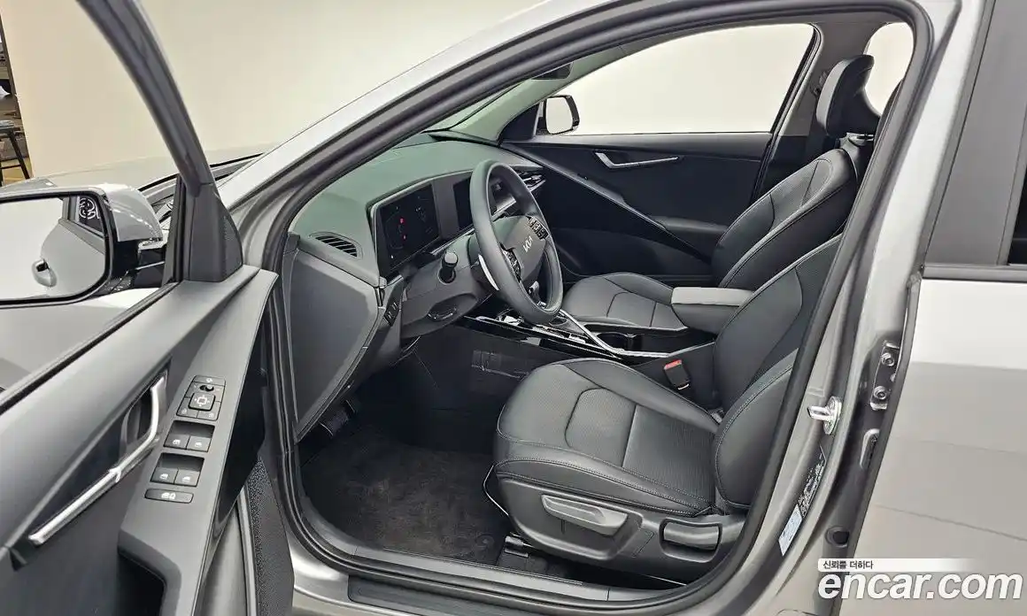 Kia Niro 2024 1.6 гидро в Москве № 2050980, фото 10