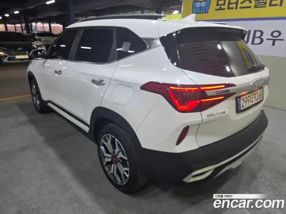 Kia Seltos 2021 1.6 гидро в Москве № 2050990, фото 4