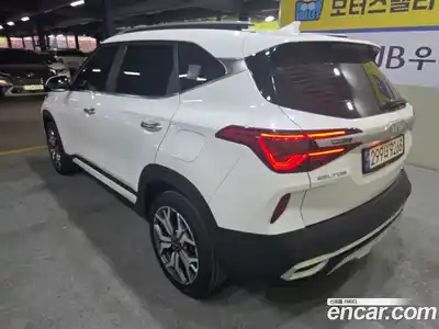 Kia Seltos 2021 1.6 гидро в Москве № 2050990, миниатюра 4
