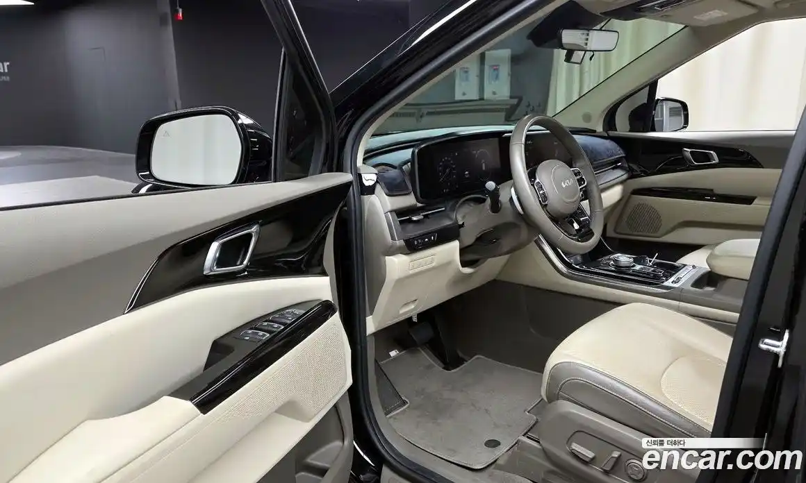 Kia Canival 2022 3.5 гидро в Москве № 2051043, фото 13