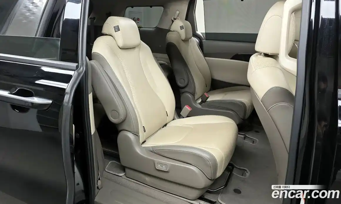 Kia Canival 2022 3.5 гидро в Москве № 2051043, фото 18