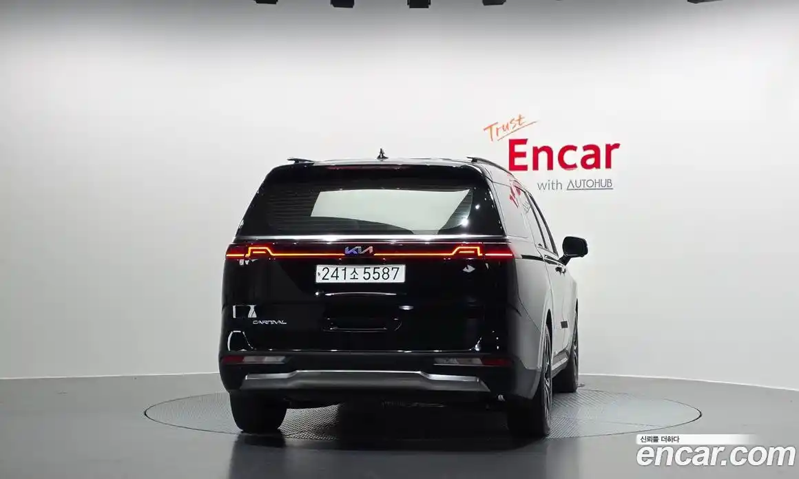 Kia Canival 2022 3.5 гидро в Москве № 2051043, фото 4