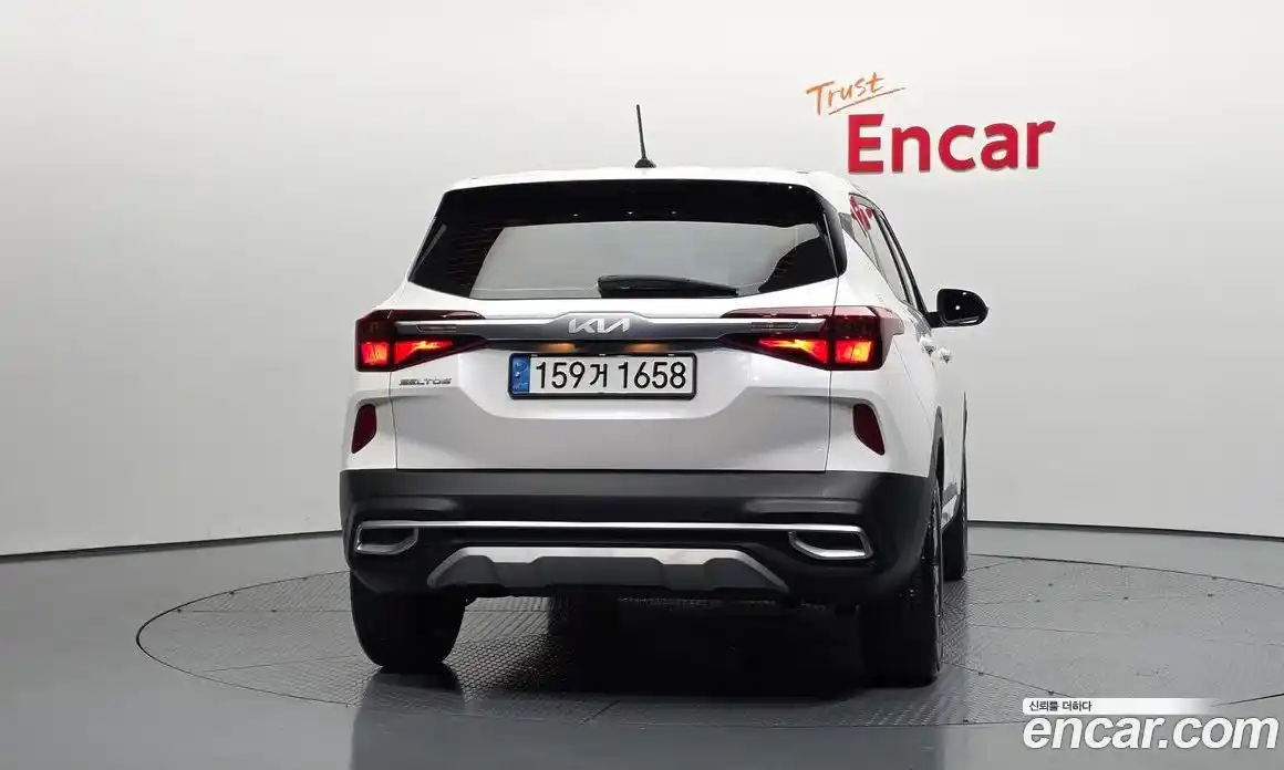 Kia Seltos 2022 1.6 гидро в Москве № 2051060, фото 4