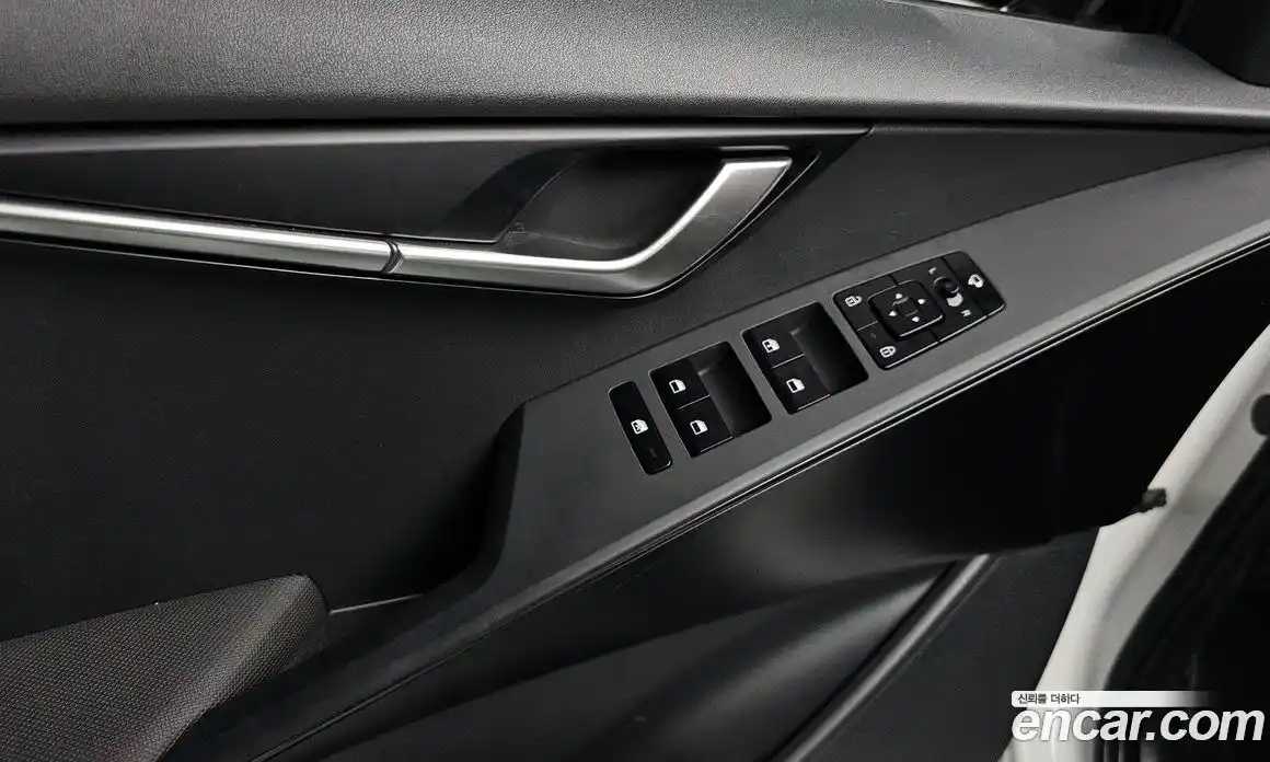 Kia Niro 2023 1.6 гидро в Москве № 2051124, фото 23