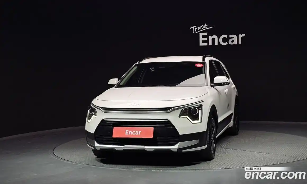 Kia Niro 2023 1.6 гидро в Москве № 2051124, фото 3