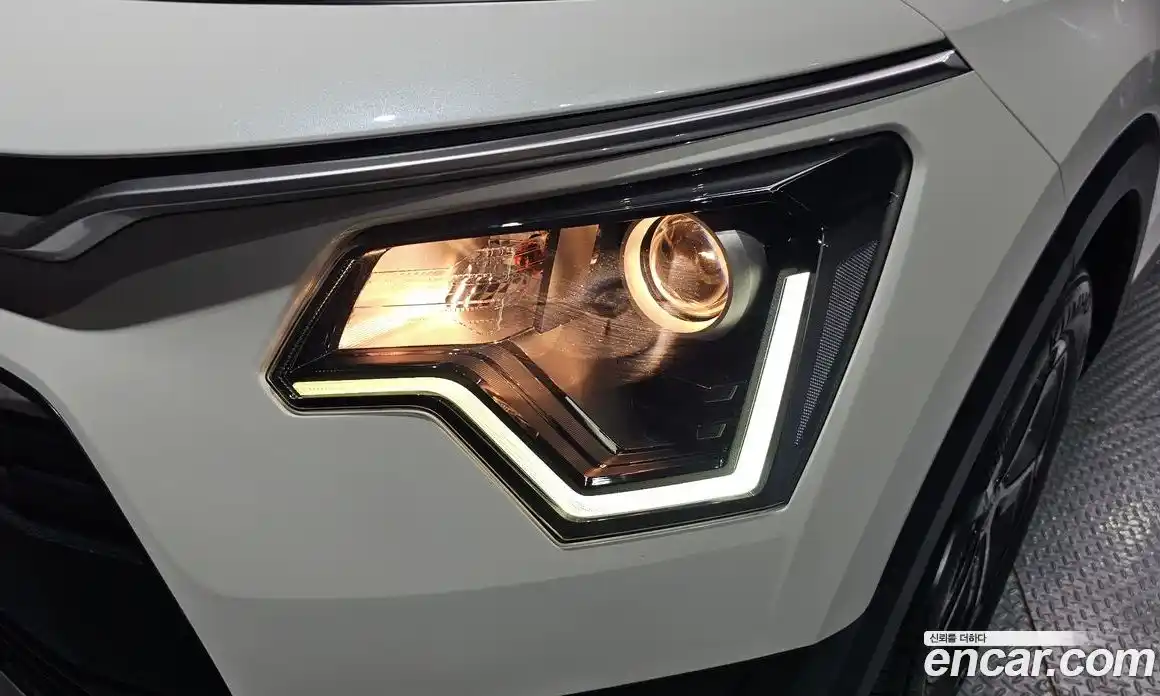 Kia Niro 2023 1.6 гидро в Москве № 2051124, фото 8