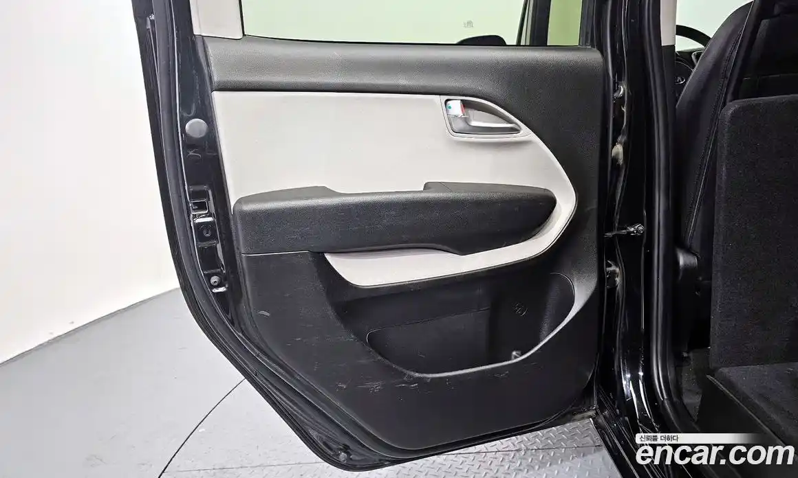 Kia Ray 2021 1.0 гидро в Москве № 2051142, фото 15