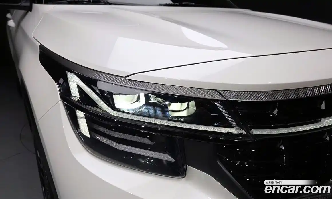 Kia Seltos 2022 1.6 гидро в Москве № 2051143, фото 8