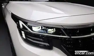 Kia Seltos 2022 1.6 гидро в Москве № 2051143, миниатюра 8