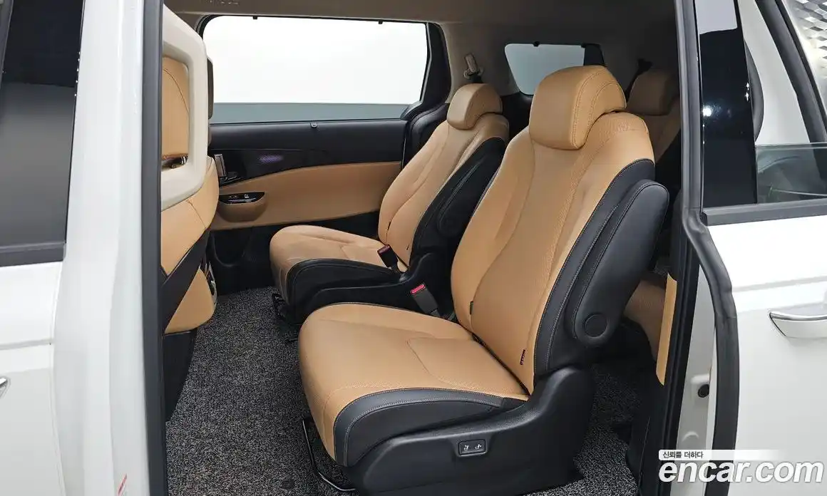 Kia Canival 2022 3.5 гидро в Москве № 2051162, фото 16