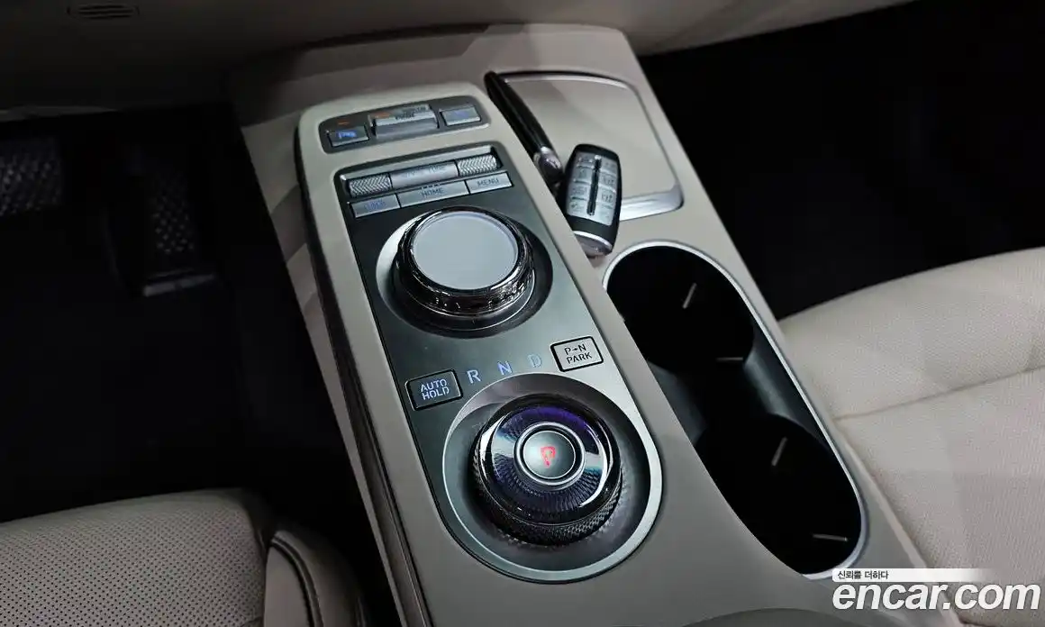Genesis GV70 2023 2.5 гидро в Москве № 2051534, фото 12