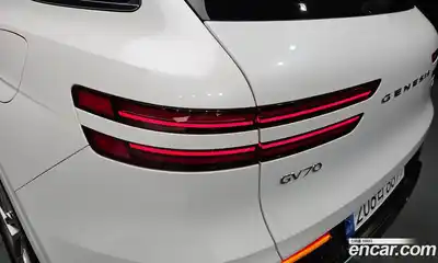 Genesis GV70 2023 2.5 гидро в Москве № 2051534, миниатюра 9