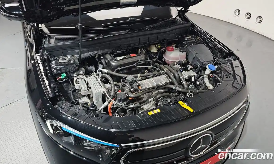 Mercedes-Benz EQB 2023 0.2 гидро в Москве № 2051639, фото 5