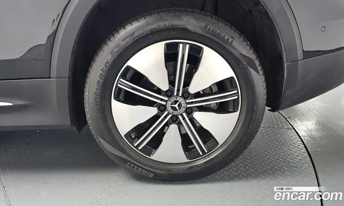 Mercedes-Benz EQB 2023 0.2 гидро в Москве № 2051639, фото 6