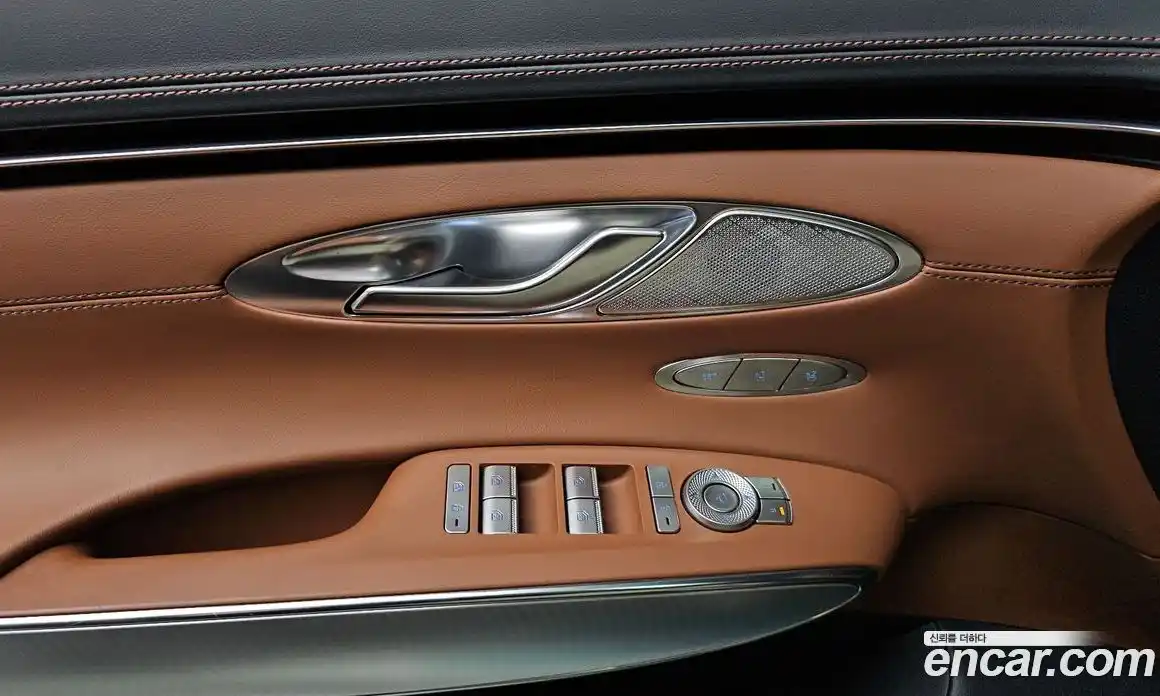 Genesis GV70 2022 2.5 гидро в Москве № 2051737, фото 30