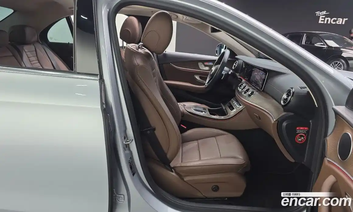 Mercedes-Benz E-Class 2021 2.0 гидро в Москве № 2051759, фото 16