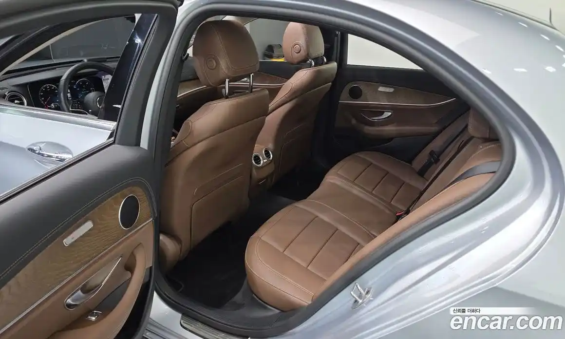 Mercedes-Benz E-Class 2021 2.0 гидро в Москве № 2051759, фото 17