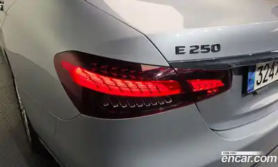 Mercedes-Benz E-Class 2021 2.0 гидро в Москве № 2051759, миниатюра 9