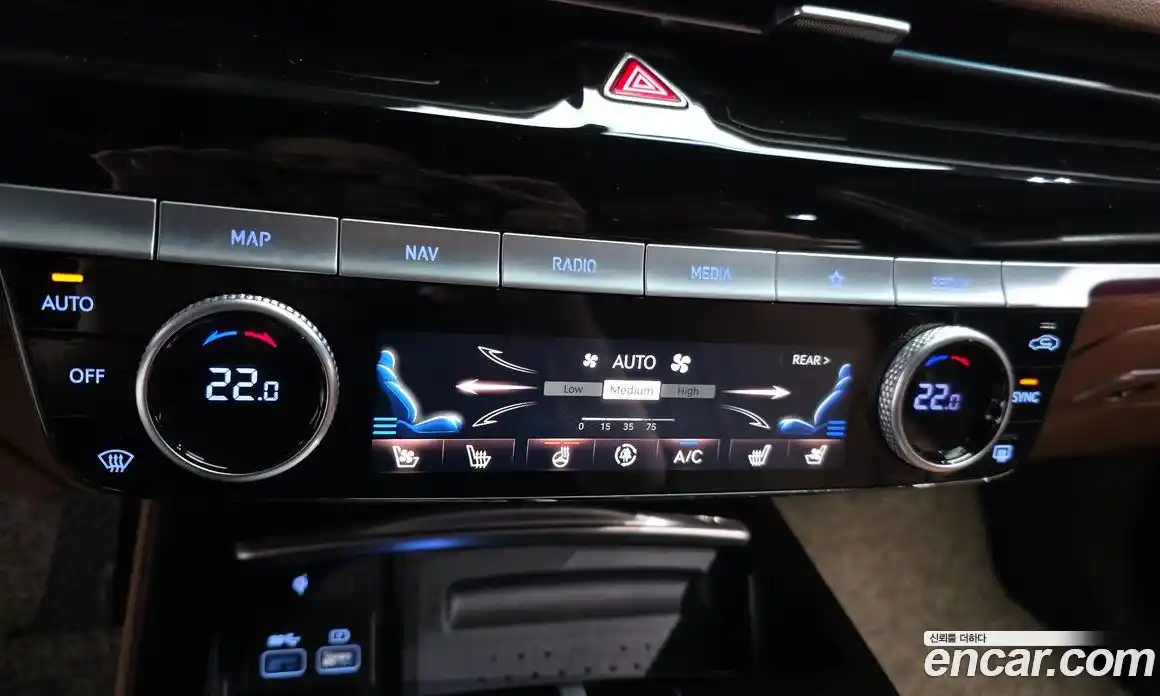 Genesis G80 2022 2.5 гидро в Москве № 2051816, фото 23