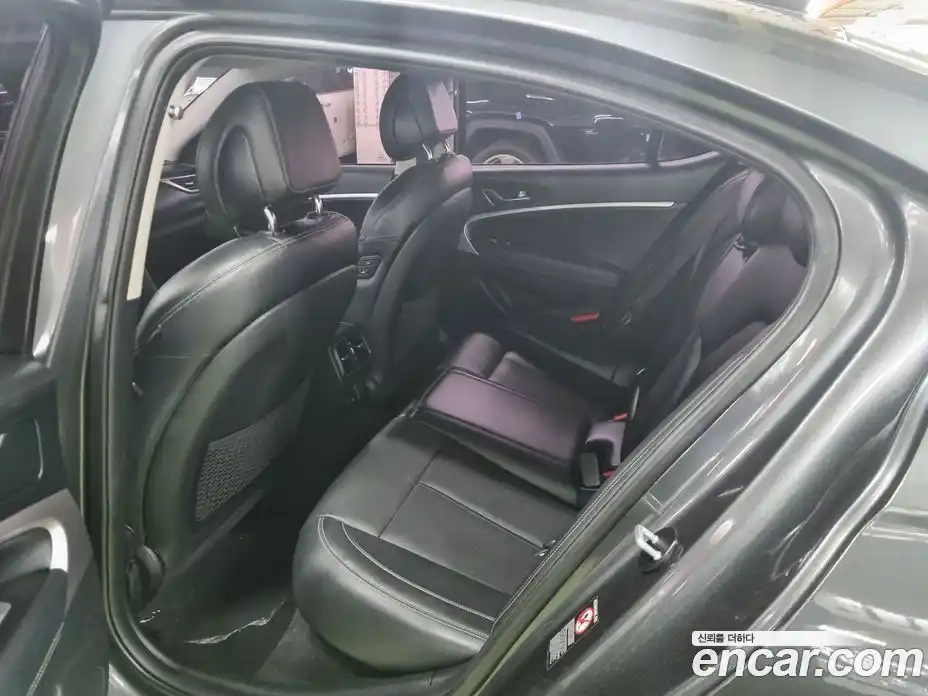 Genesis G70 2018 2.0 гидро в Москве № 2051871, фото 12