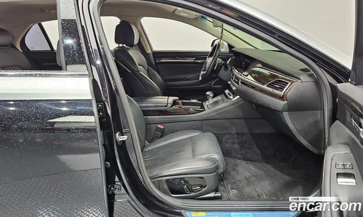 Genesis G90 2019 3.8 гидро в Москве № 2051882, фото 15
