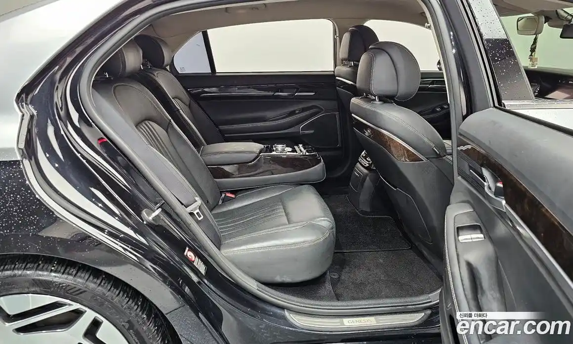 Genesis G90 2019 3.8 гидро в Москве № 2051882, фото 16