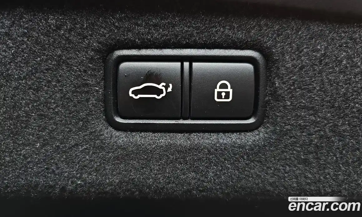 Genesis G90 2019 3.8 гидро в Москве № 2051882, фото 23