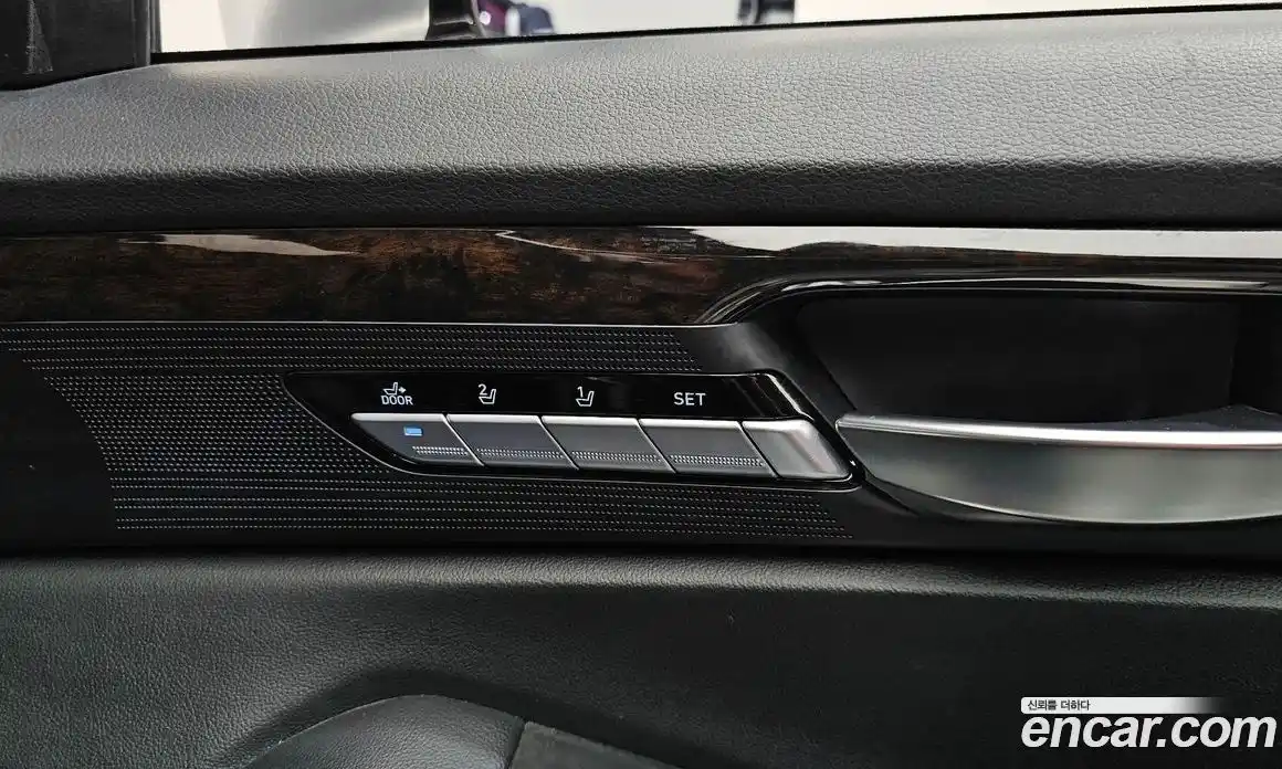 Genesis G90 2019 3.8 гидро в Москве № 2051882, фото 41
