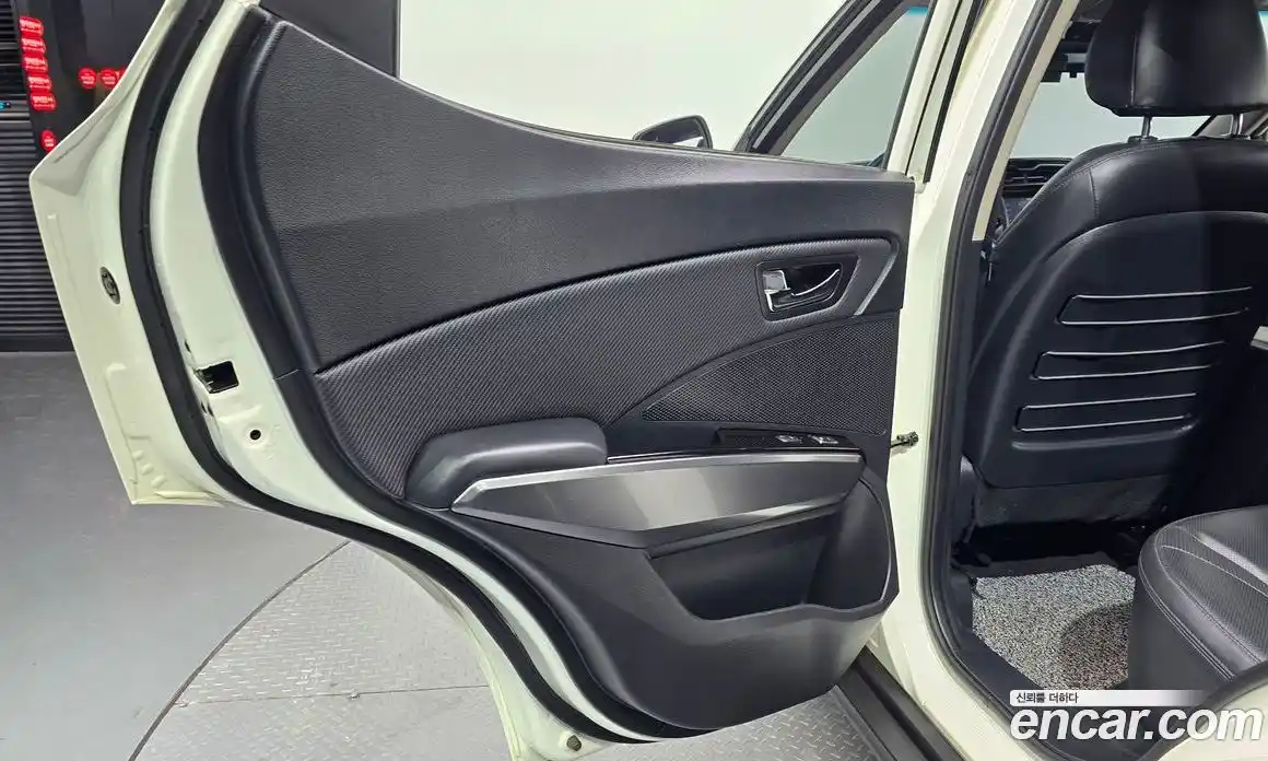 SsangYong TIBOLI 2021 1.5 гидро в Москве № 2052357, фото 15