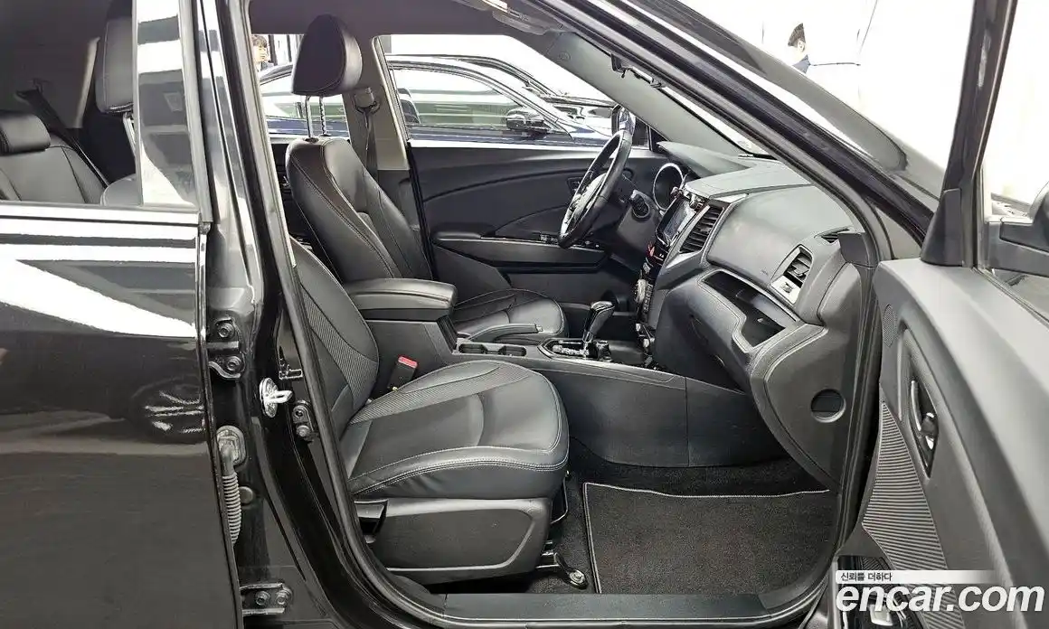 SsangYong TIBOLI 2017 1.6 гидро в Москве № 2052452, фото 17