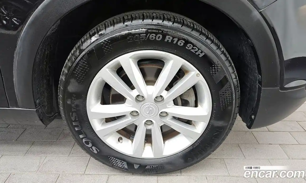 SsangYong TIBOLI 2017 1.6 гидро в Москве № 2052452, фото 7