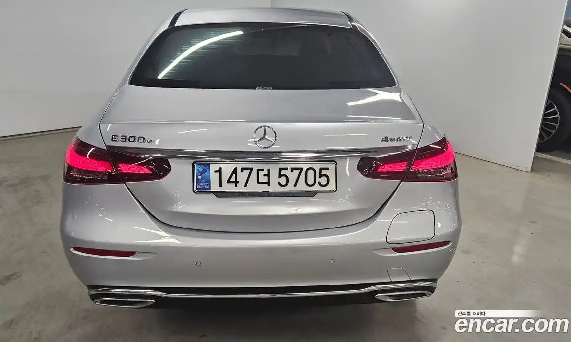 Mercedes-Benz E-Class 2023 2.0 гидро в Москве № 2052664, фото 4