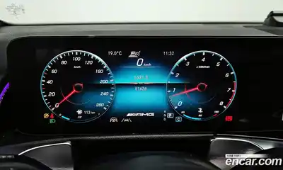 Mercedes-Benz GLB-Class 2021 2.0 гидро в Москве № 2052751, миниатюра 11