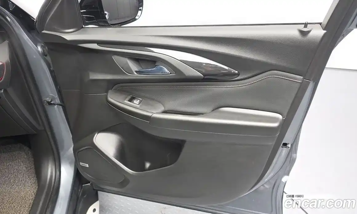 Chevrolet TrailBlazer 2020 1.3 гидро в Москве № 2053036, фото 14