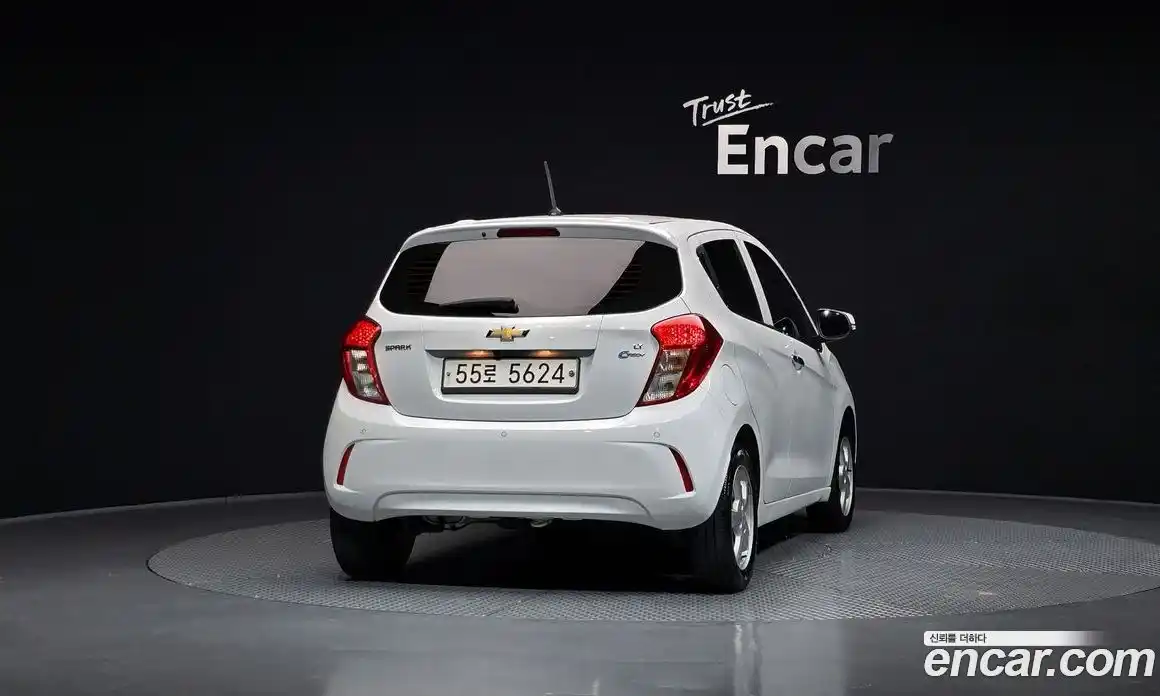 Chevrolet Spark 2017 1.0 гидро в Москве № 2053096, фото 4