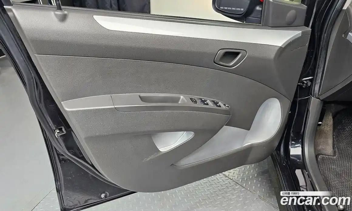 Chevrolet Spark 2014 1.0 гидро в Москве № 2053198, фото 14
