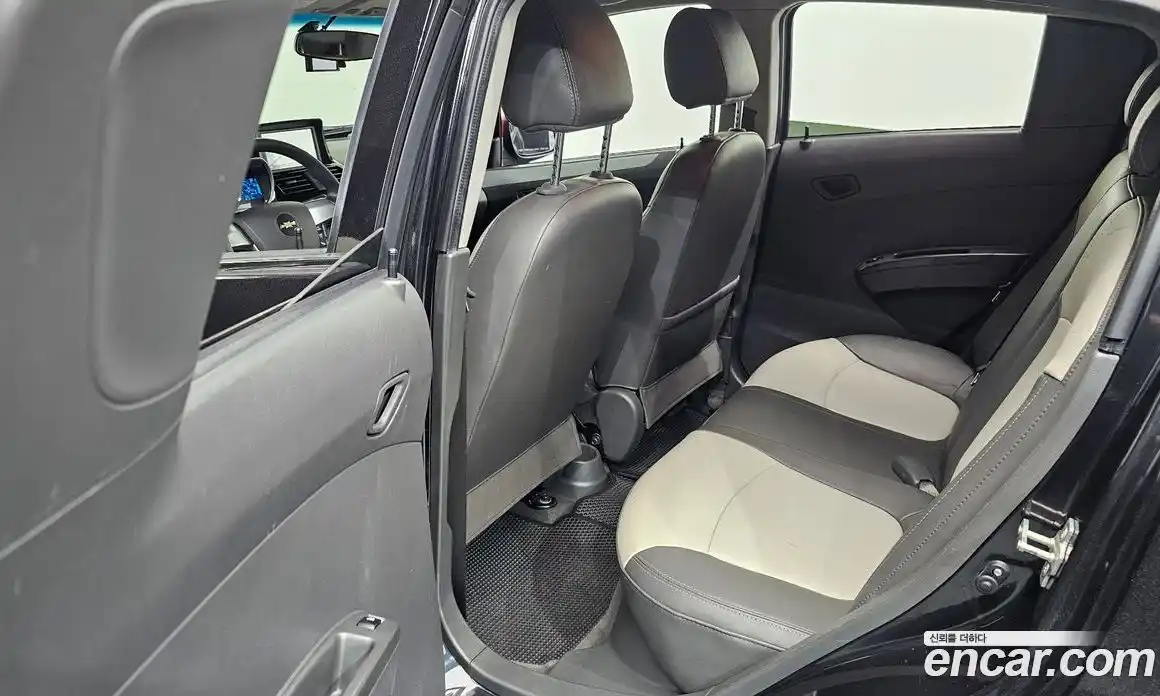 Chevrolet Spark 2014 1.0 гидро в Москве № 2053198, фото 16