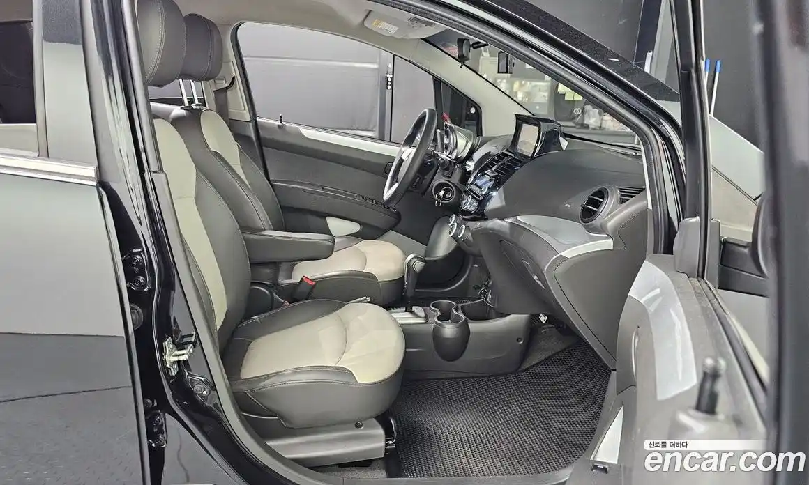 Chevrolet Spark 2014 1.0 гидро в Москве № 2053198, фото 18