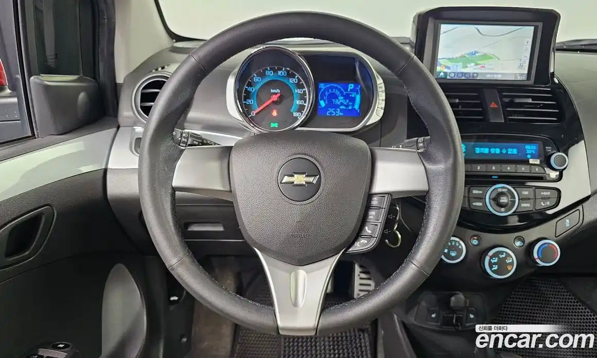 Chevrolet Spark 2014 1.0 гидро в Москве № 2053198, фото 22