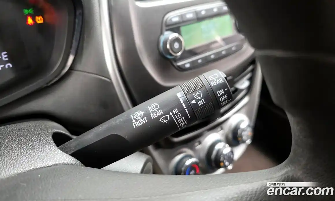 Chevrolet Spark 2015 1.0 гидро в Москве № 2053205, фото 17