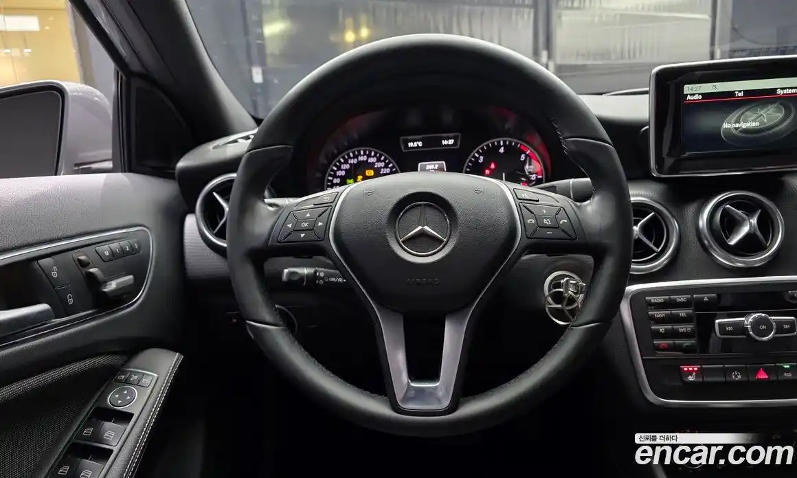 Mercedes-Benz A-Class 2015 1.5 гидро в Москве № 2053372, фото 13