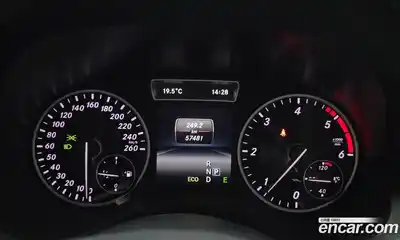 Mercedes-Benz A-Class 2015 1.5 гидро в Москве № 2053372, миниатюра 8