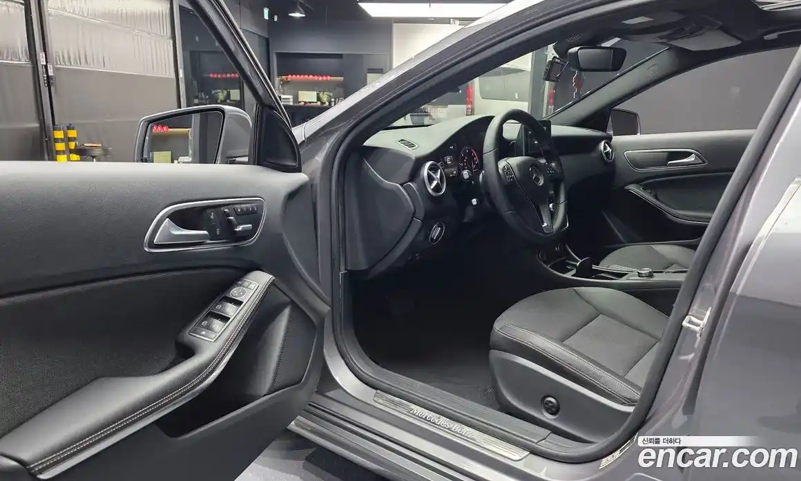 Mercedes-Benz A-Class 2015 1.5 гидро в Москве № 2053372, фото 10