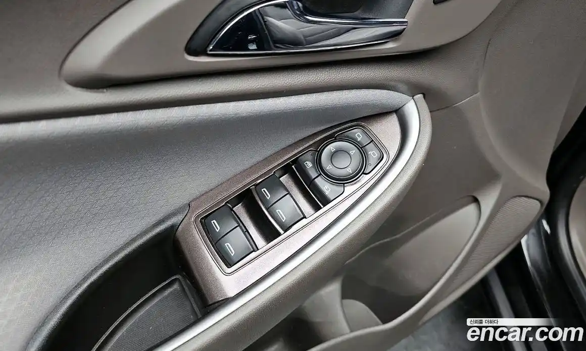 Chevrolet Malibu 2017 1.5 гидро в Москве № 2053386, фото 24