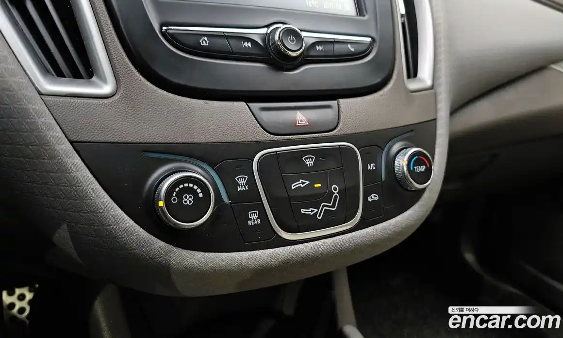 Chevrolet Malibu 2017 1.5 гидро в Москве № 2053386, фото 27