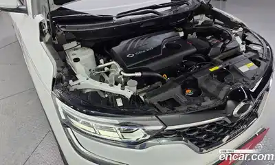 Renault QM6 2022 2.0 гидро в Москве № 2053860, миниатюра 6